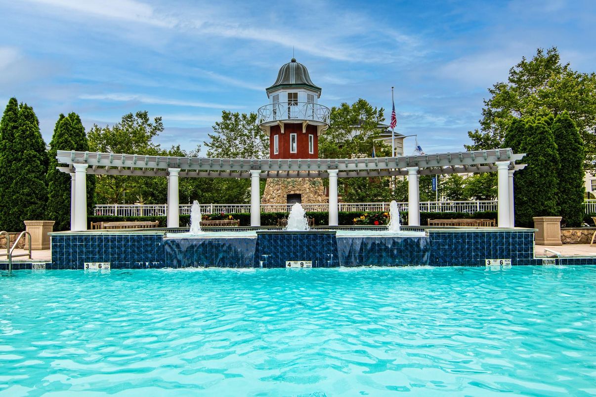 Exterior, Pool