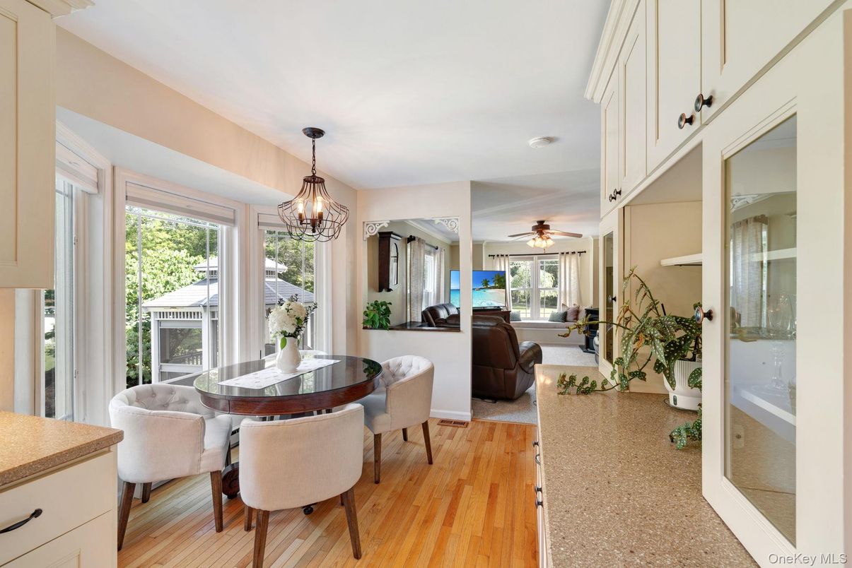 Dining room, Interior, Living room, Pendant Lights, Wood Texture Flooring
