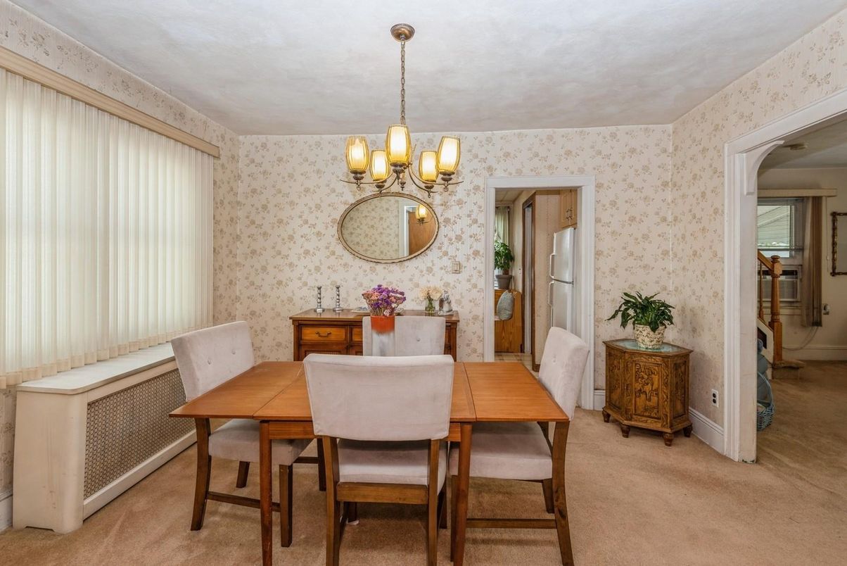Chandelier, Dining room, Interior