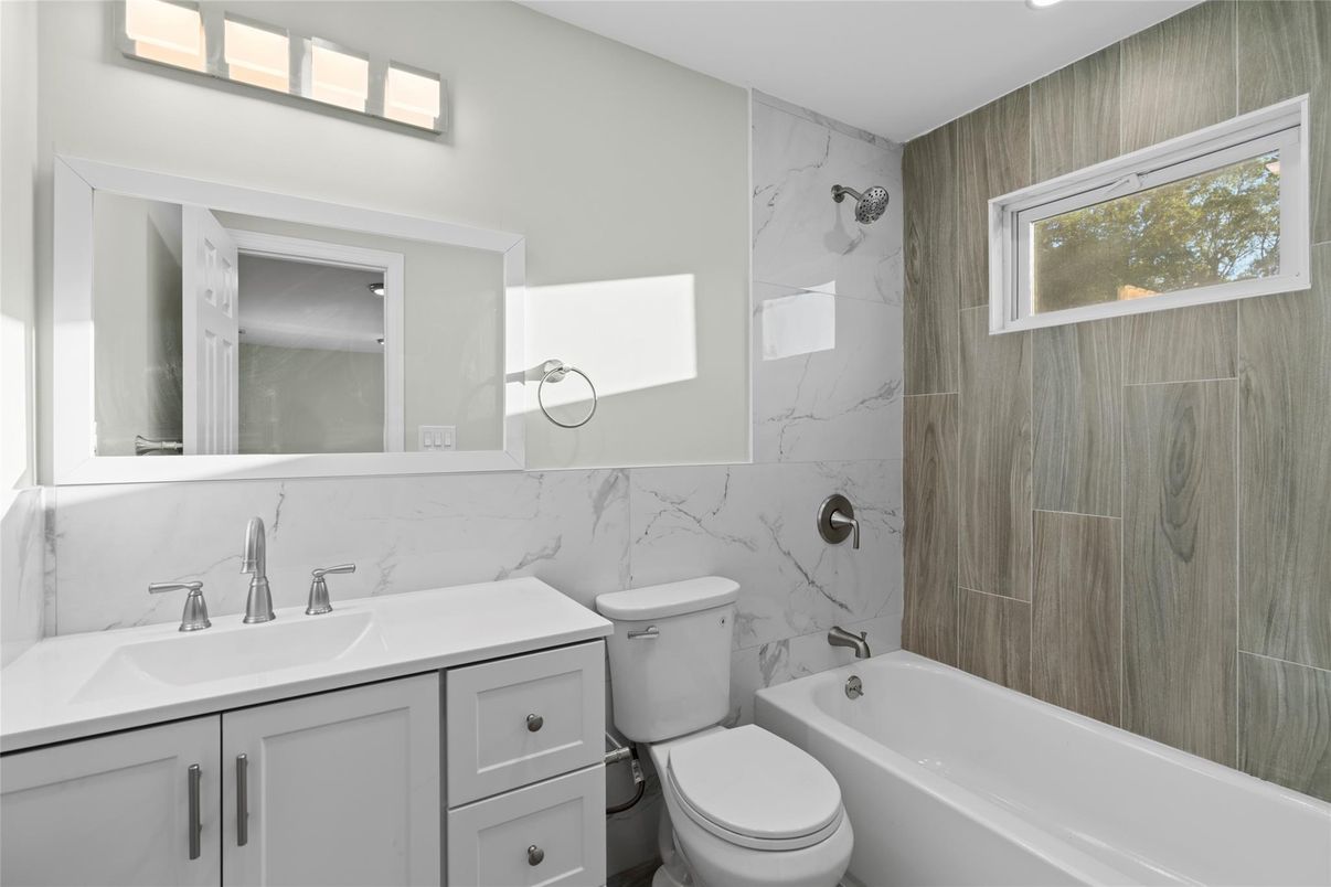 Bathroom, Interior, Marble Walls