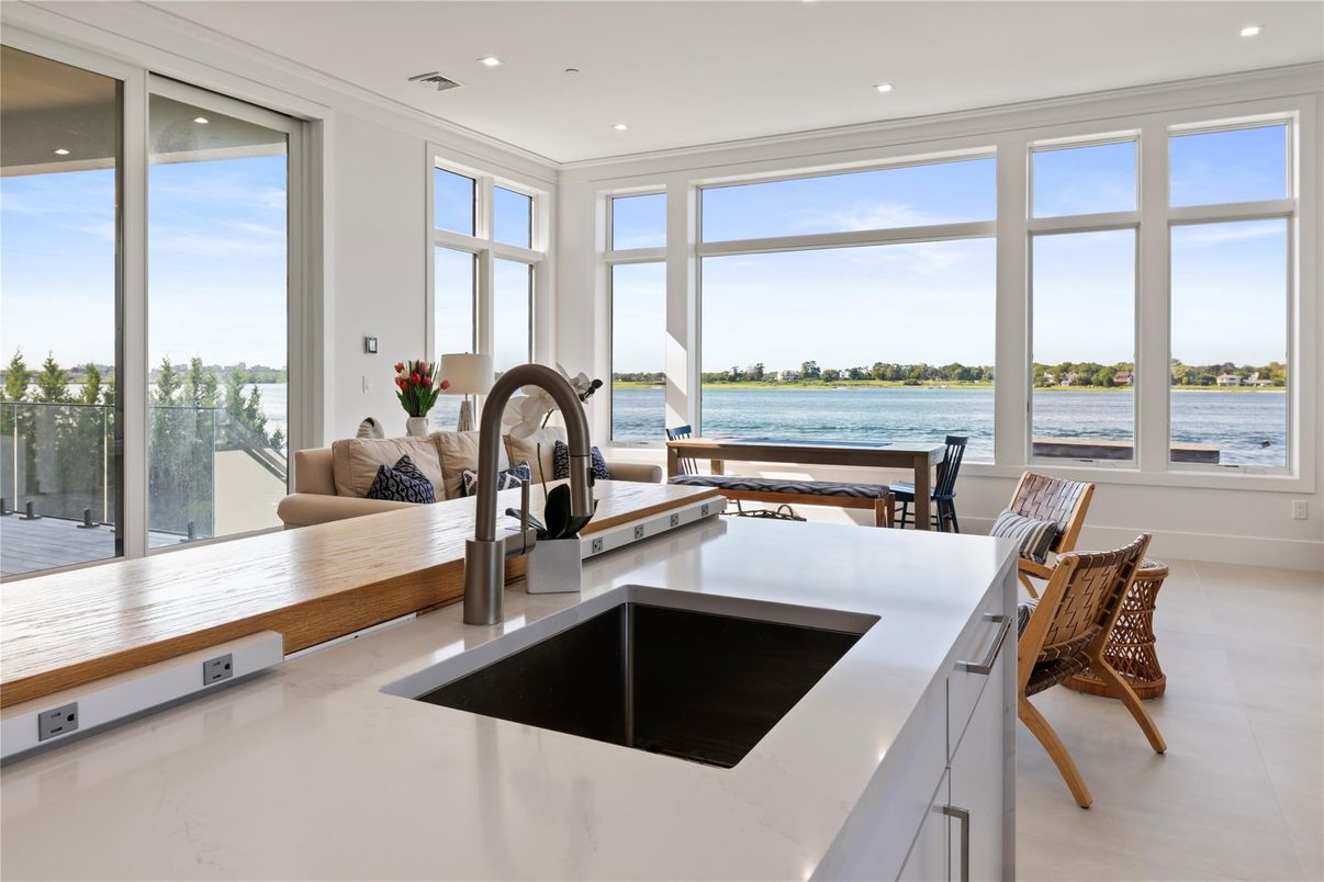Interior, Kitchen, Recessed Lighting, Water