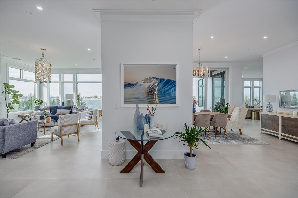 Chandelier, Dining room, Interior, Living room, Recessed Lighting, Water