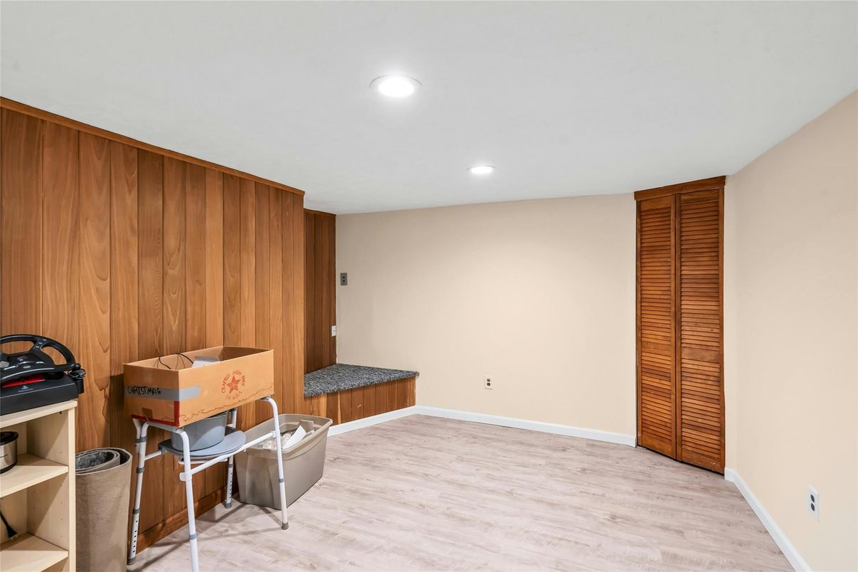 Interior, Recessed Lighting, Wood Texture Flooring, Wooden Walls