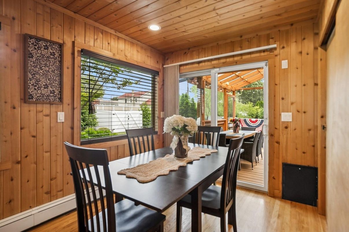 Dining room, Interior, Recessed Lighting, Wooden Ceilings, Wood Texture Flooring, Wooden Walls