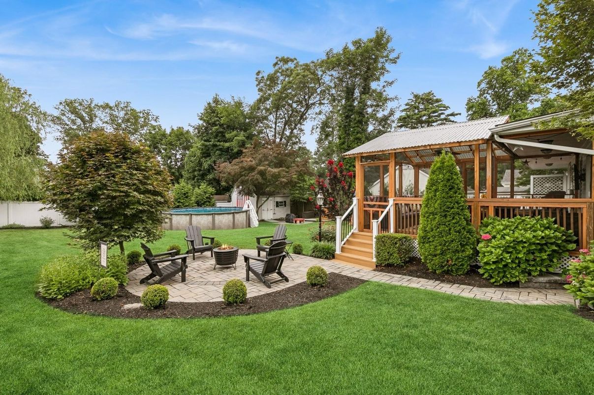 Backyard, Exterior, Hot Tub, Pool