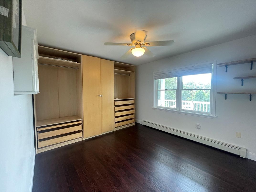 Empty room, Interior, Walk-in Closets, Wood Texture Flooring