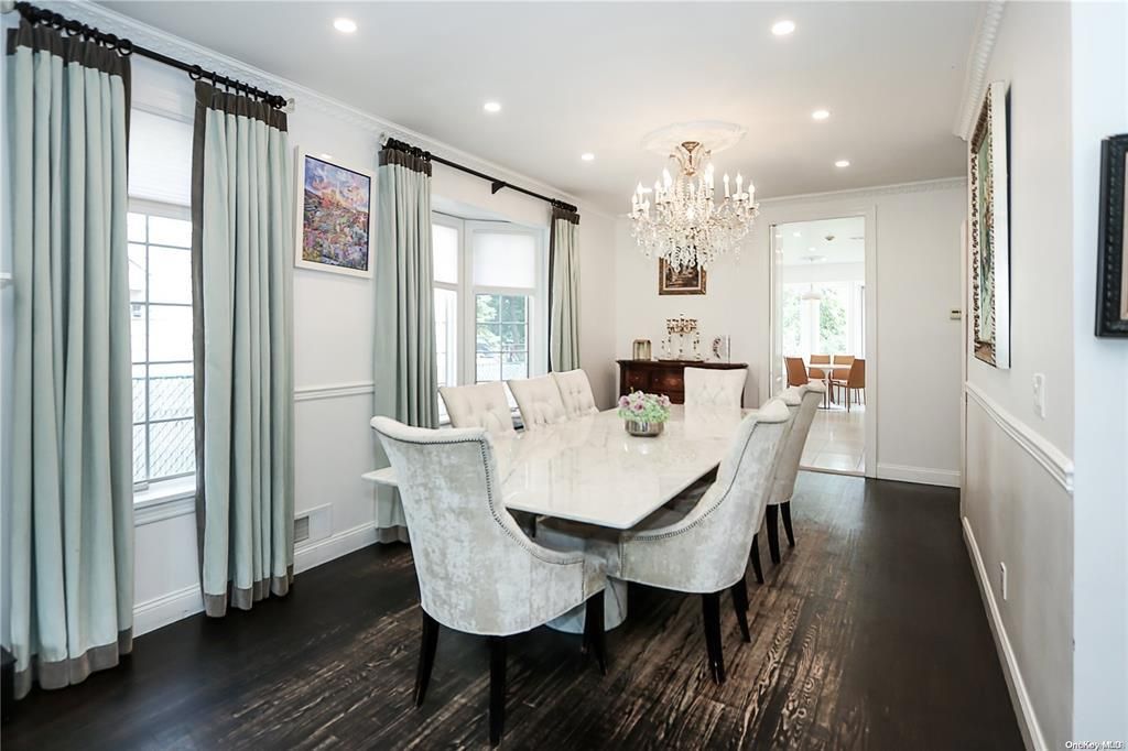 Chandelier, Dining room, Interior, Recessed Lighting, Wood Texture Flooring