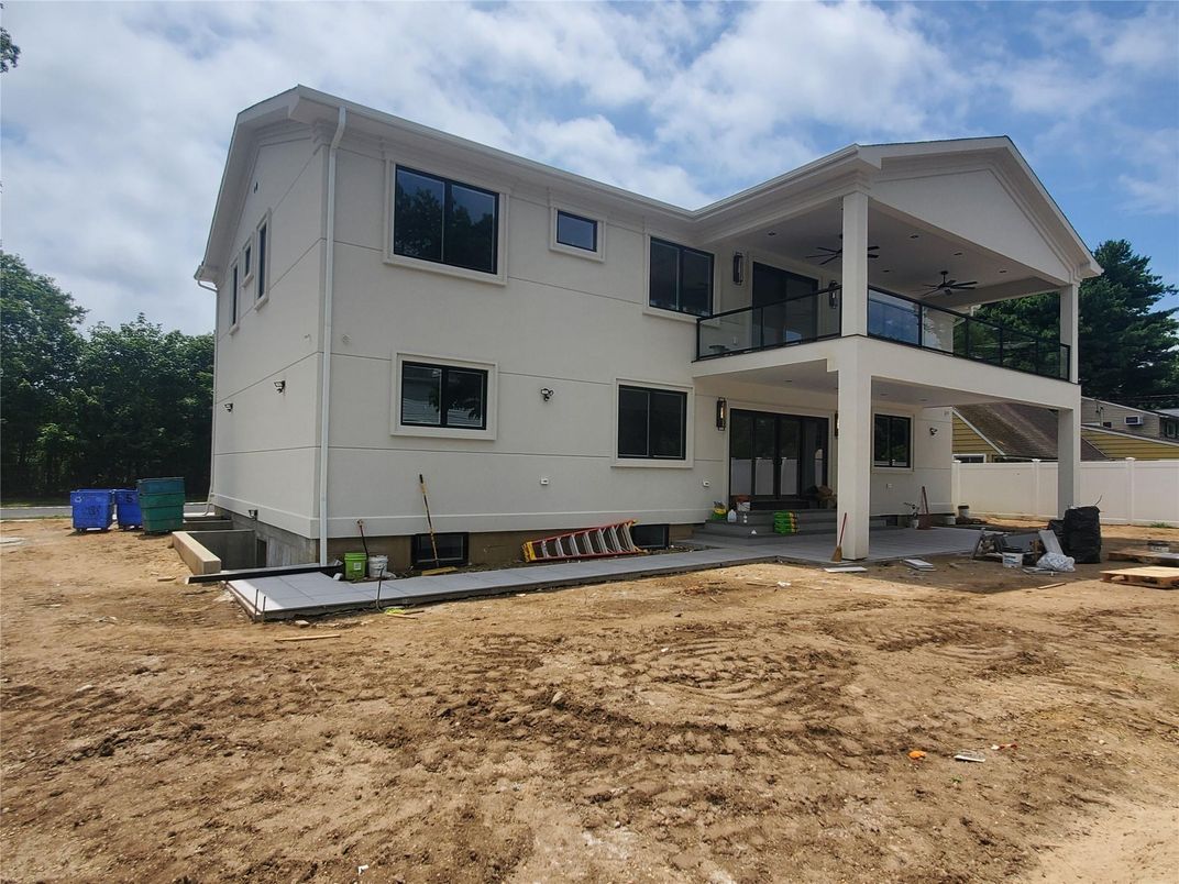 Backyard, Exterior, Facade, Modern