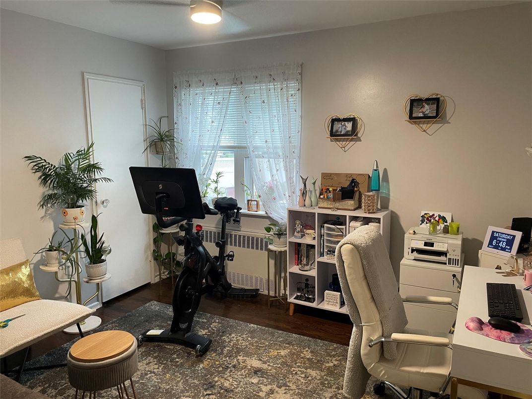 Fitness Equipment, Home Office, Interior, Wood Texture Flooring