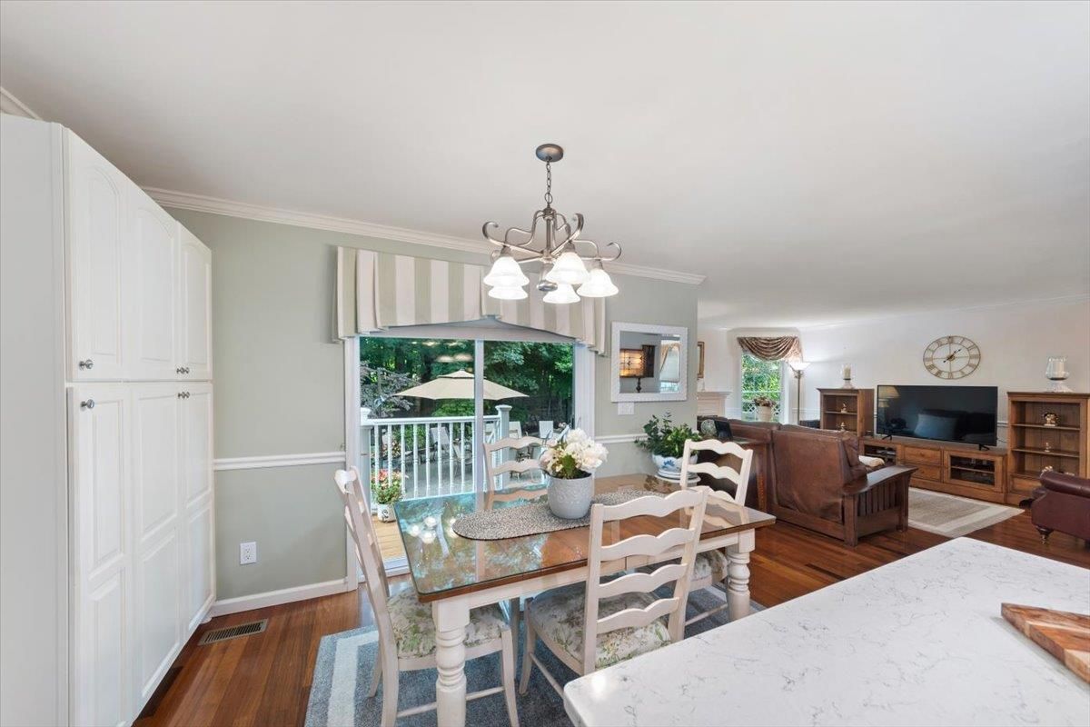 Chandelier, Dining room, Interior, Living room, Wood Texture Flooring