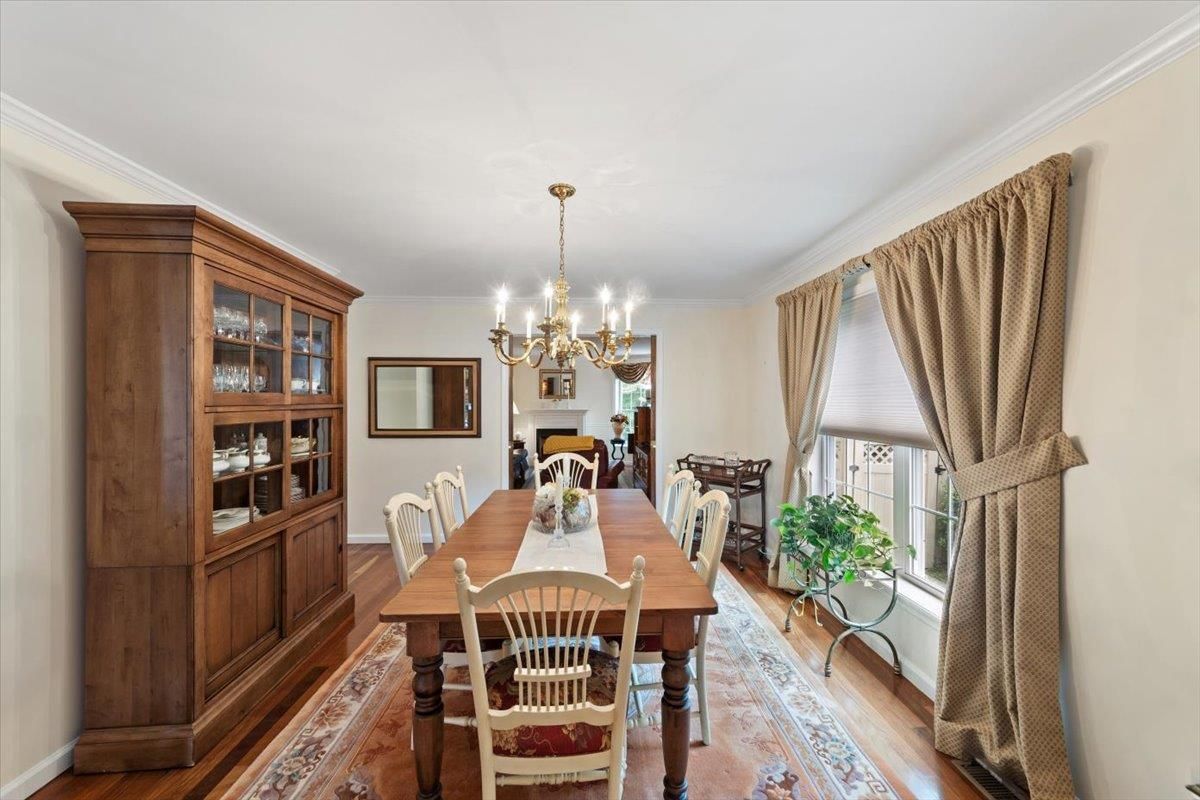 Chandelier, Dining room, Interior, Wood Texture Flooring