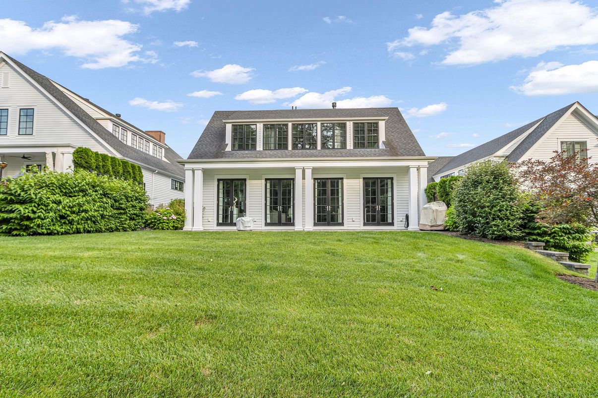 Backyard, Exterior, Facade, Cape Cod