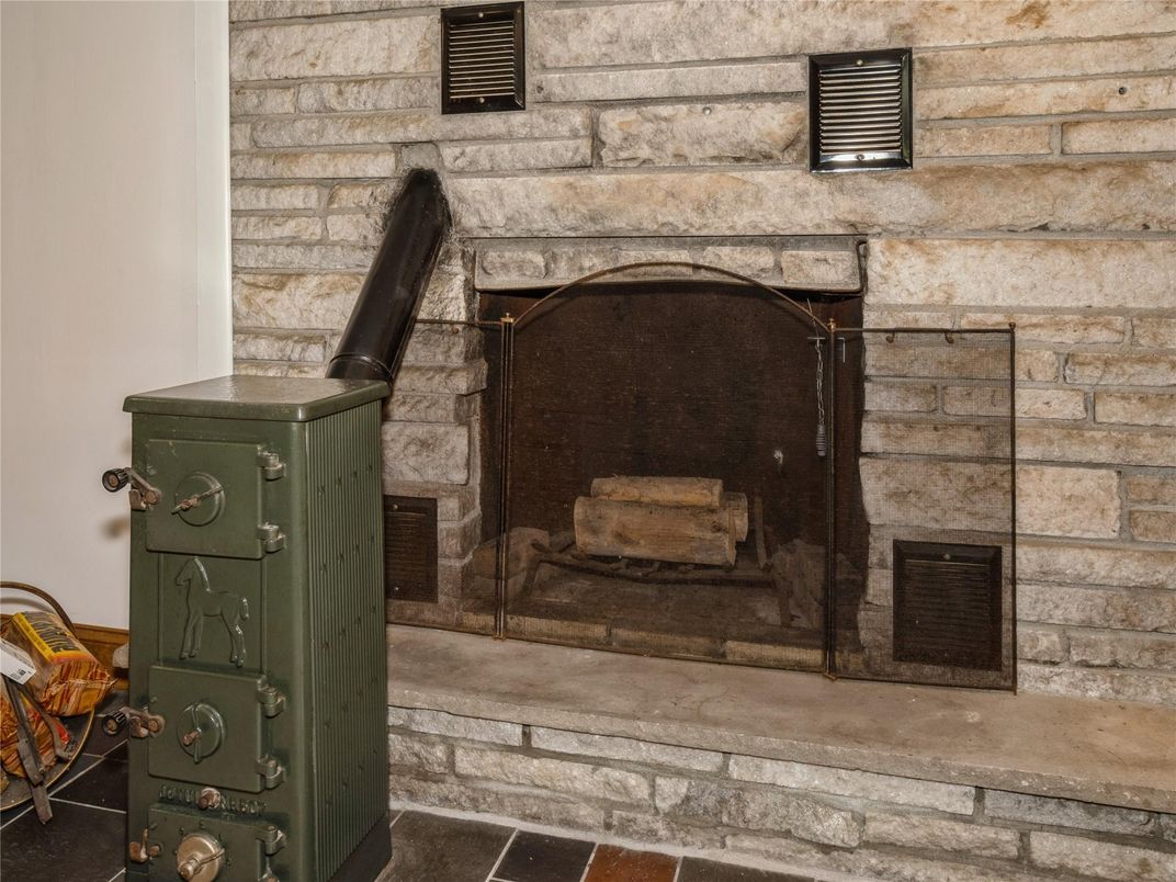 Exterior, Fireplace
