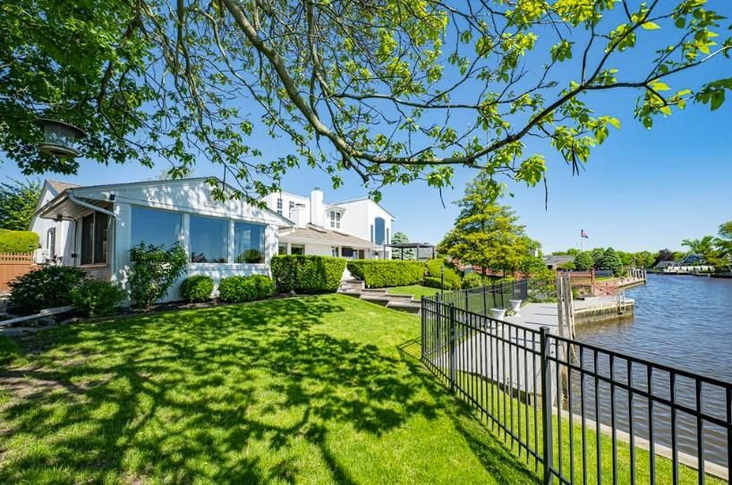 Backyard, Exterior, Water