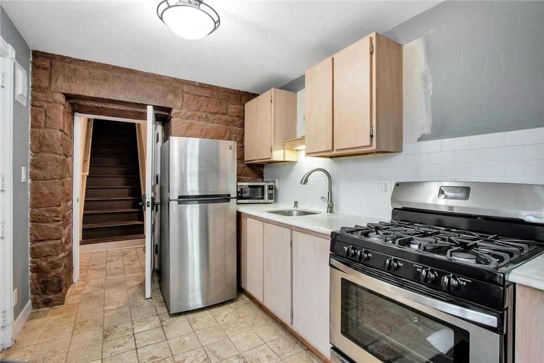 Interior, Kitchen, Stainless Steel Appliances
