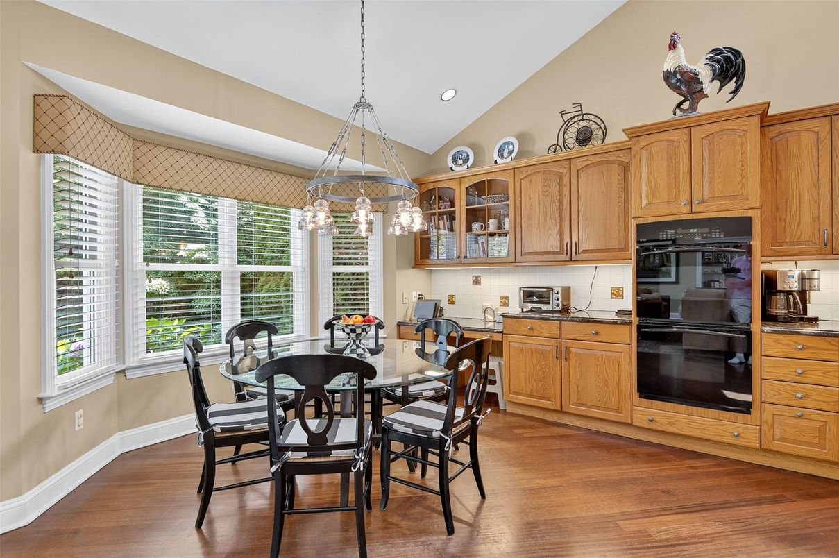 Dining room, Interior, Kitchen, Pendant Lights, Recessed Lighting, Wood Texture Flooring