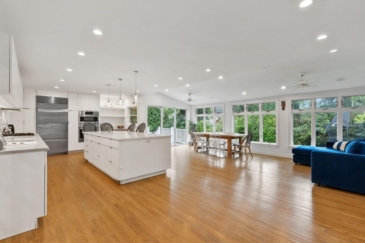 Dining room, Interior, Kitchen, Living room, Pendant Lights, Recessed Lighting, Stainless Steel Appliances, Wood Texture Flooring