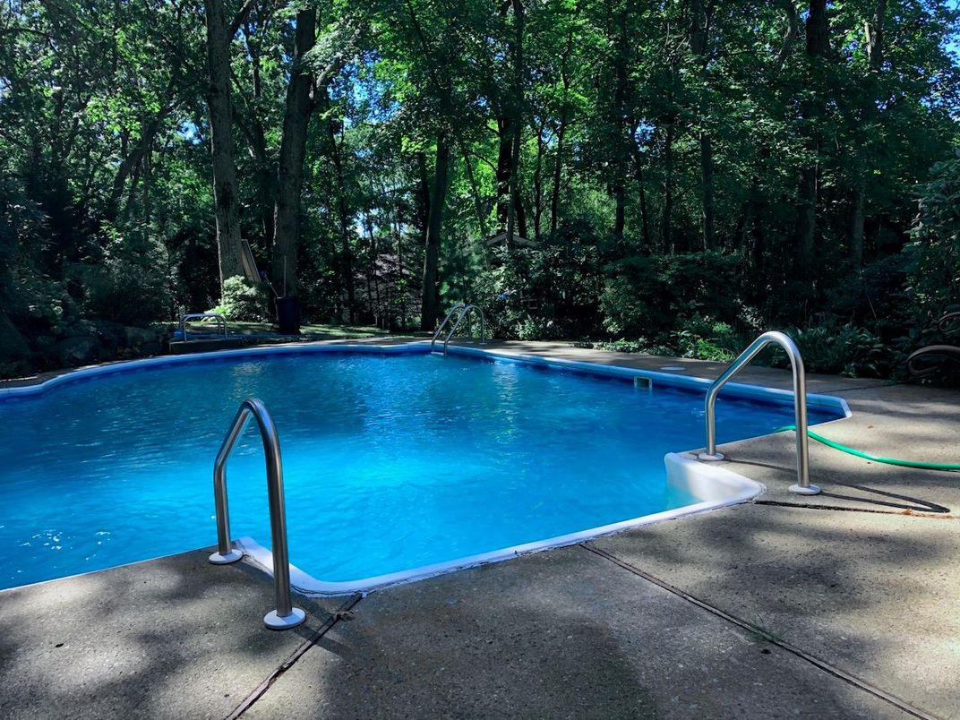Exterior, Pool