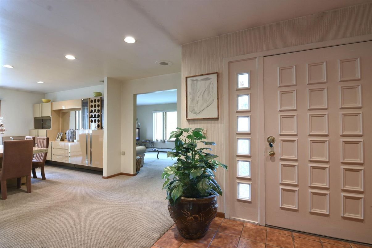 Interior, Recessed Lighting