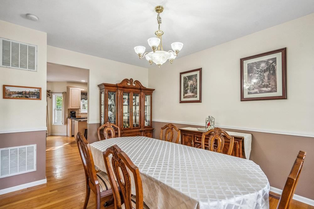 Chandelier, Dining room, Interior, Recessed Lighting, Wood Texture Flooring