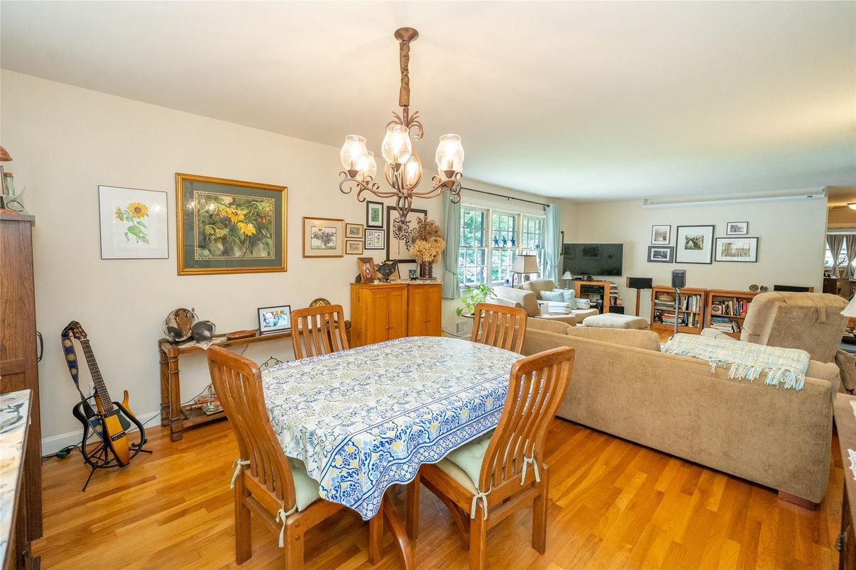 Chandelier, Dining room, Interior, Living room, Wood Texture Flooring
