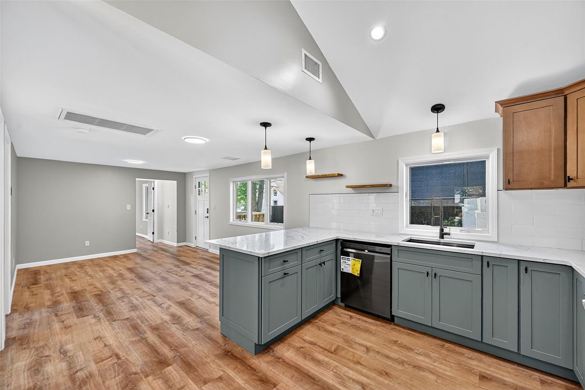 Interior, Kitchen, Pendant Lights, Recessed Lighting, Wood Texture Flooring