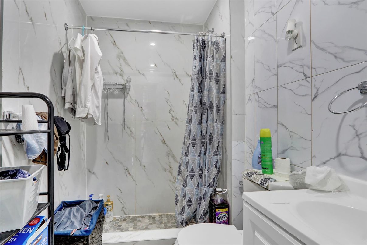Bathroom, Interior, Marble Walls