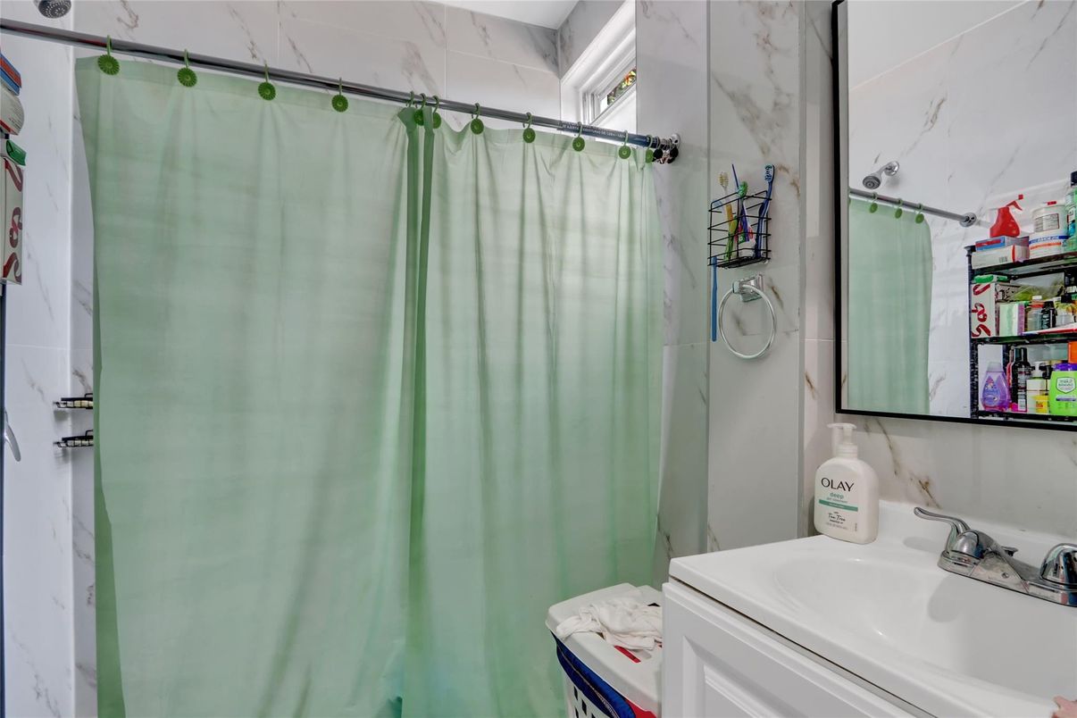Bathroom, Interior, Marble Walls
