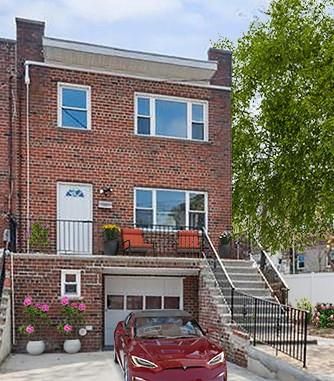 Attached, Exterior, Facade, Brick Facade, Rowhouse