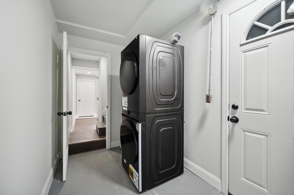 Interior, Recessed Lighting, Utility Closets, Washer