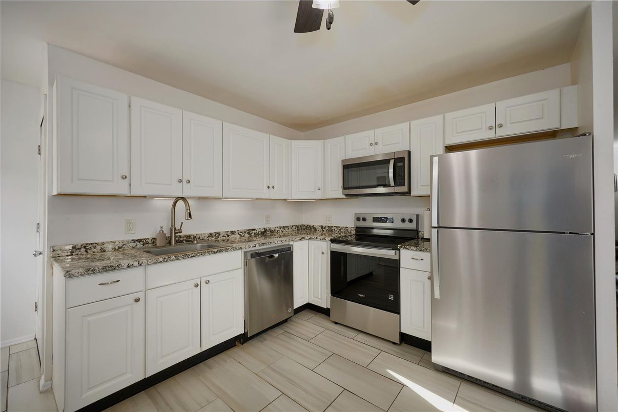 Interior, Kitchen, Stainless Steel Appliances