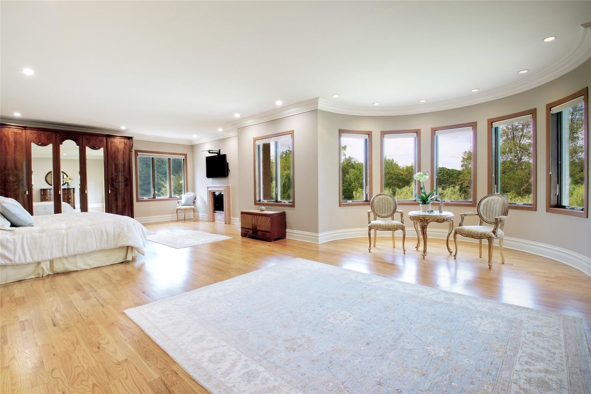 Bedroom, Fireplace, Interior, Recessed Lighting, Wood Texture Flooring
