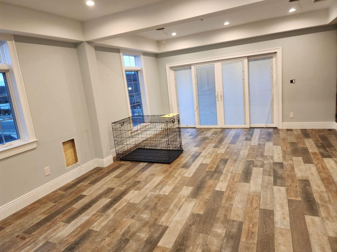 Empty room, Interior, Recessed Lighting, Wood Texture Flooring