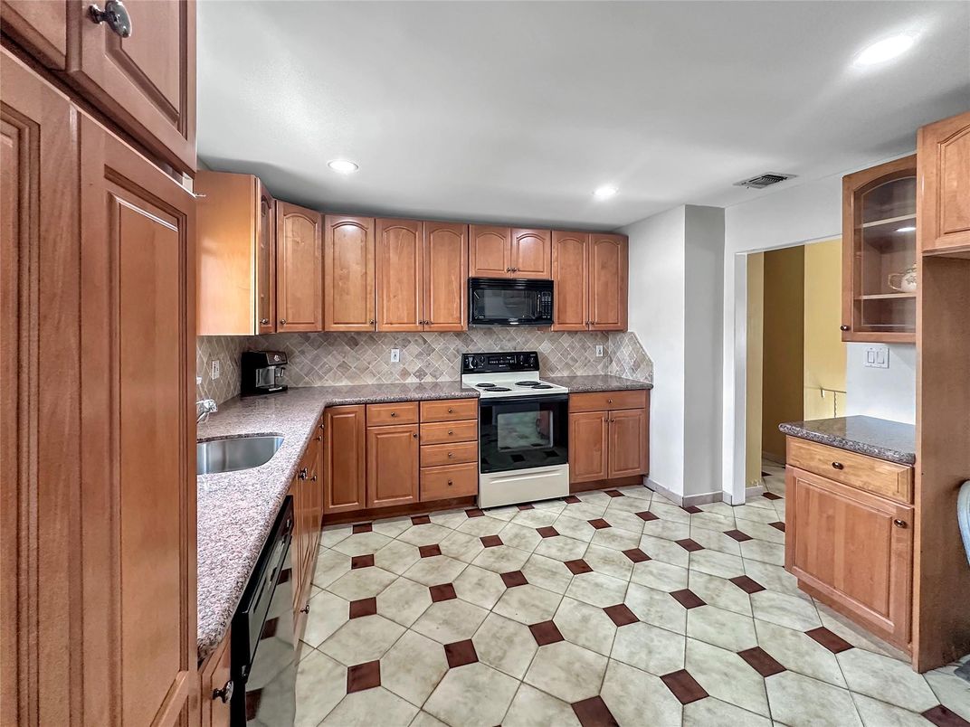 Interior, Kitchen, Recessed Lighting