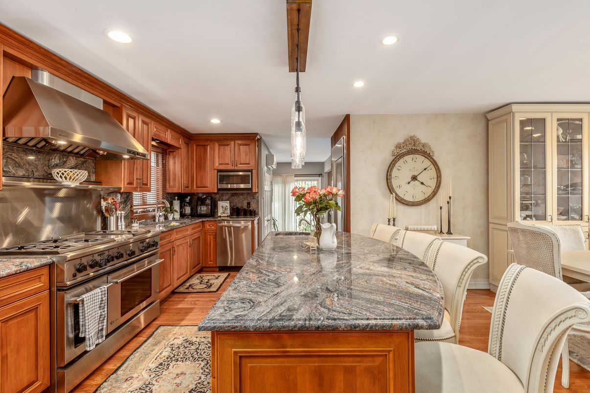 Dining room, Interior, Kitchen, Pendant Lights, Recessed Lighting, Stainless Steel Appliances, Wooden Beams, Wood Texture Flooring