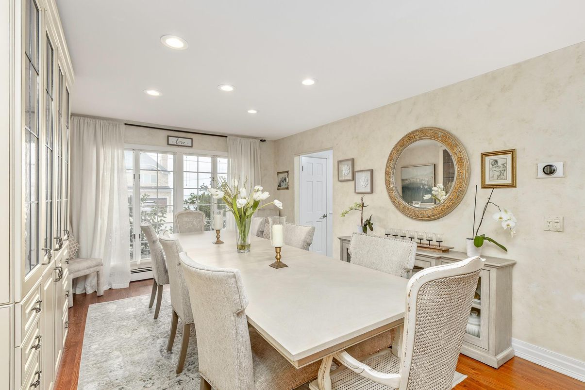 Dining room, Interior, Recessed Lighting, Wood Texture Flooring