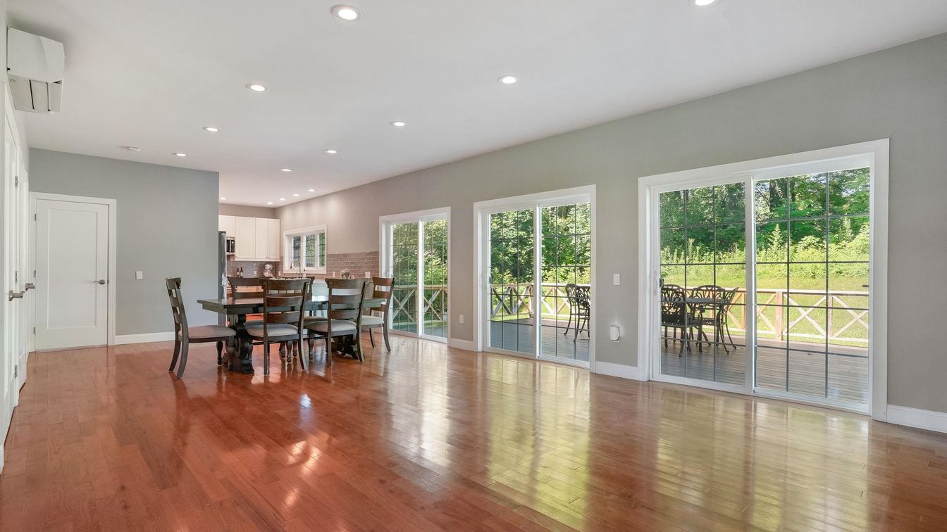 Dining room, Interior, Kitchen, Recessed Lighting, Wood Texture Flooring