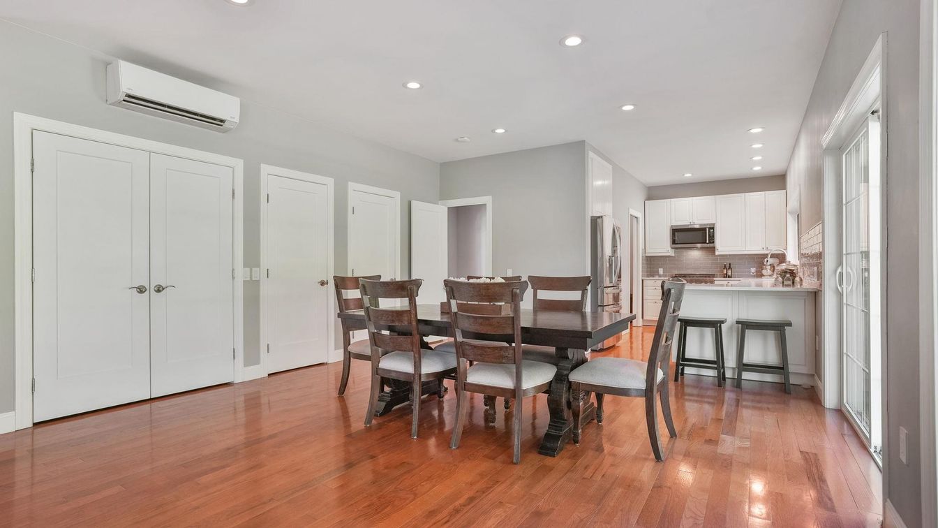 Dining room, Interior, Kitchen, Recessed Lighting, Stainless Steel Appliances, Wood Texture Flooring