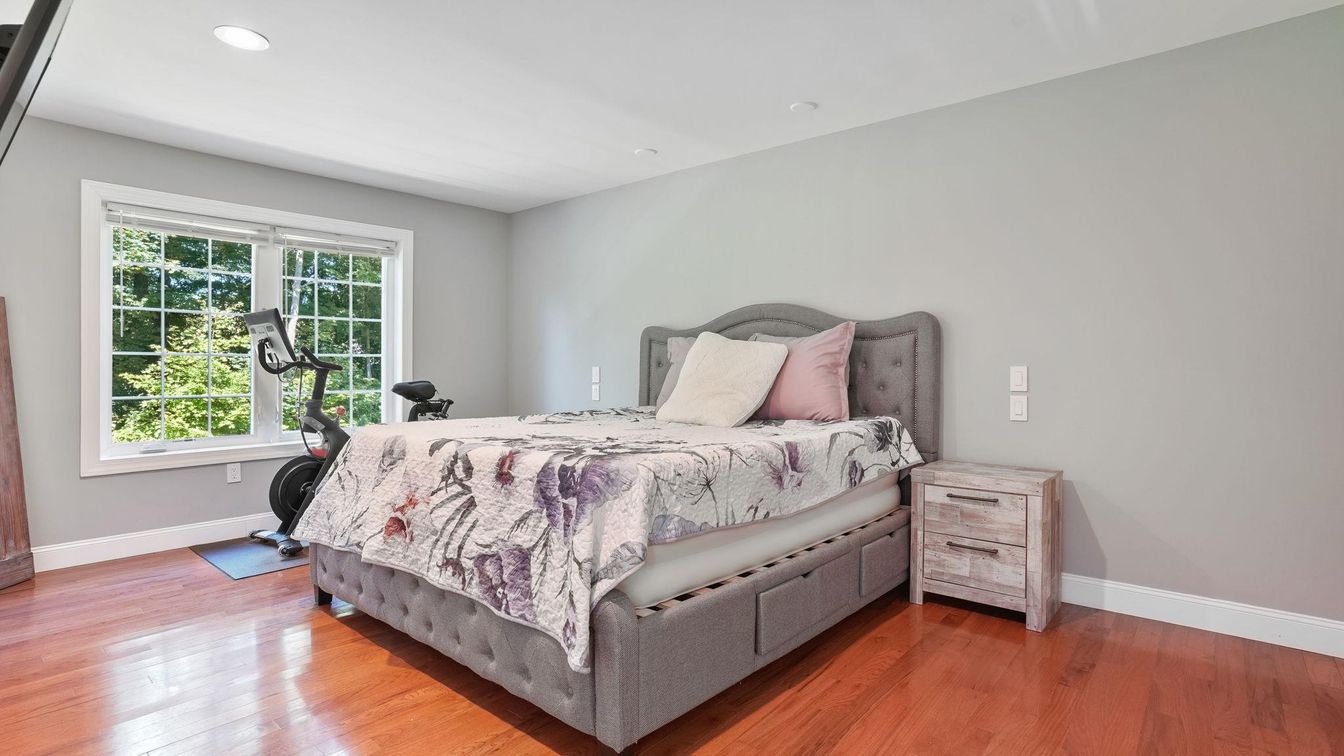 Bedroom, Fitness Equipment, Interior, Recessed Lighting, Wood Texture Flooring