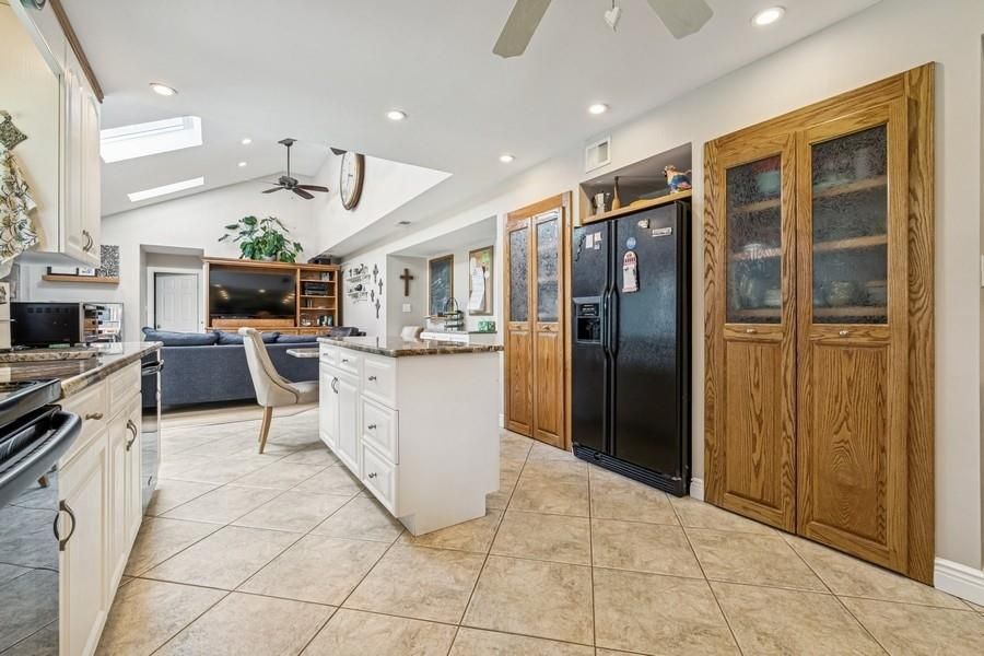 Interior, Kitchen, Living room, Recessed Lighting