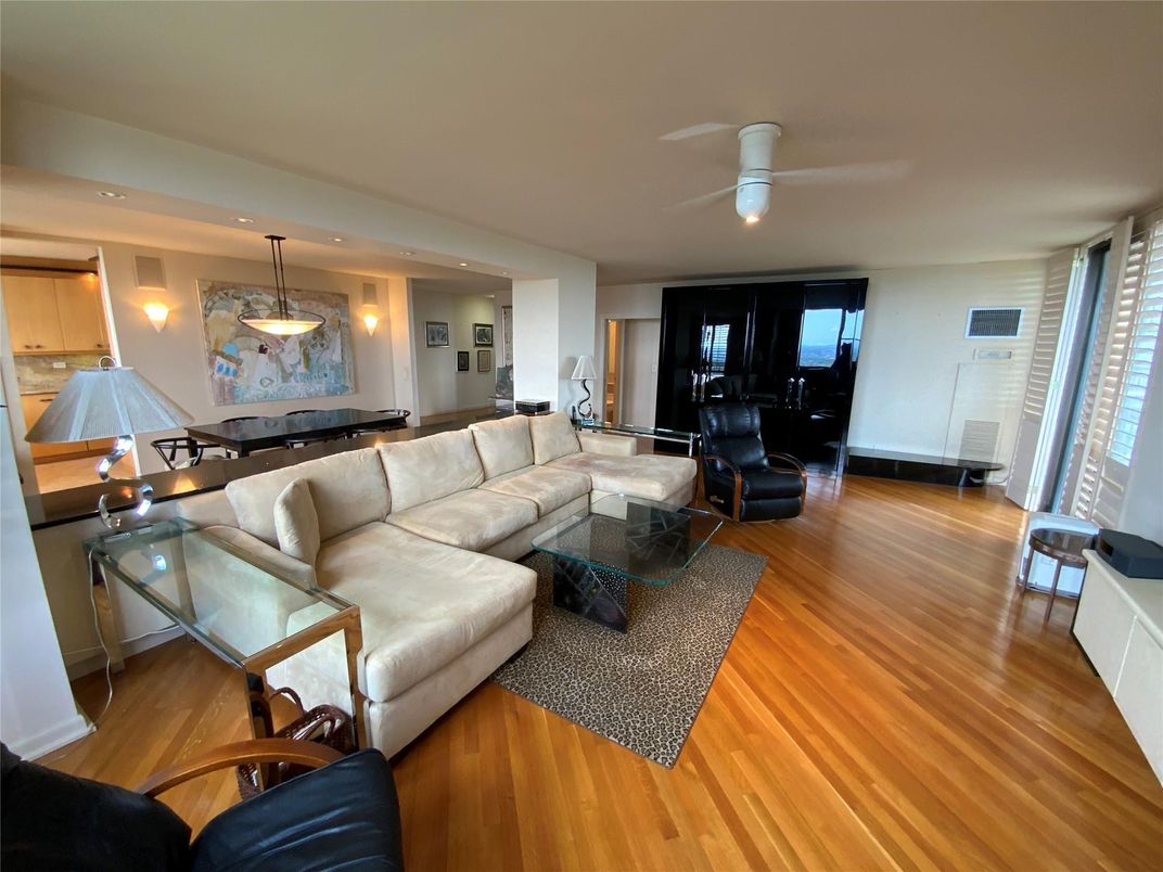 Dining room, Interior, Living room, Pendant Lights, Recessed Lighting, Wood Texture Flooring
