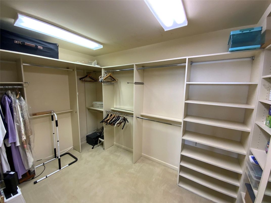 Interior, Walk-in Closets