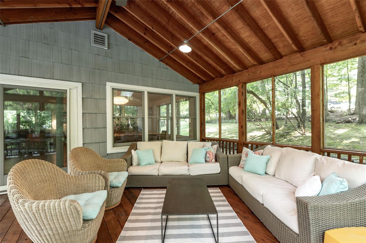 Interior, Living room, Sun Room, Wooden Beams, Wooden Ceilings, Wood Texture Flooring