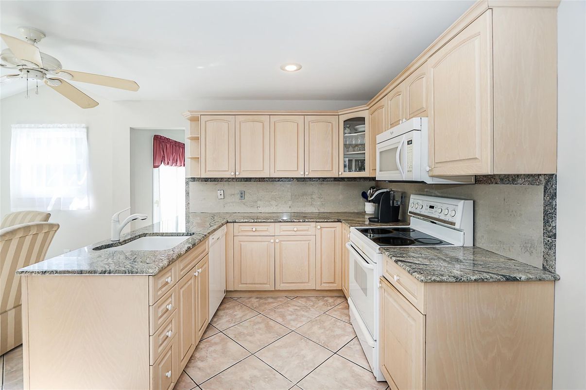 Interior, Kitchen, Recessed Lighting
