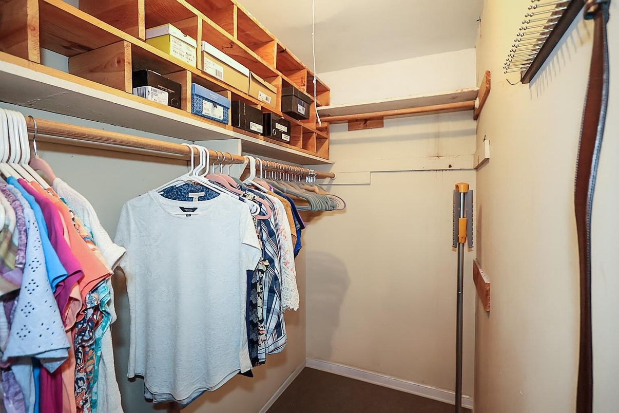 Interior, Walk-in Closets