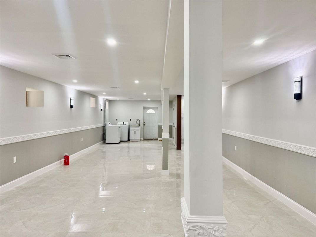 Interior, Recessed Lighting, Washer