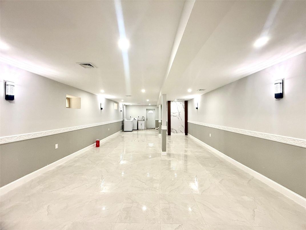 Interior, Marble, Recessed Lighting