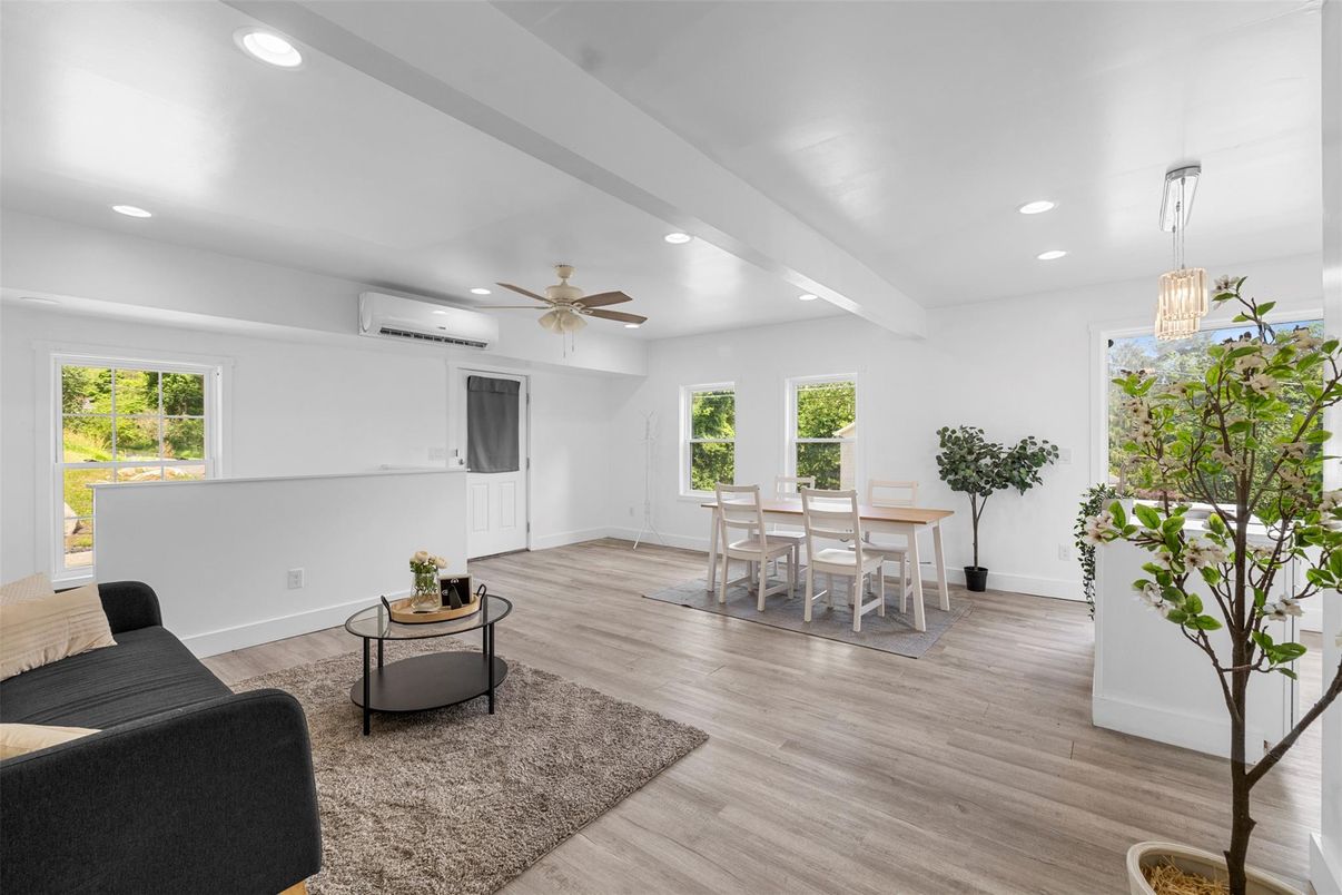 Dining room, Interior, Pendant Lights, Recessed Lighting, Wood Texture Flooring
