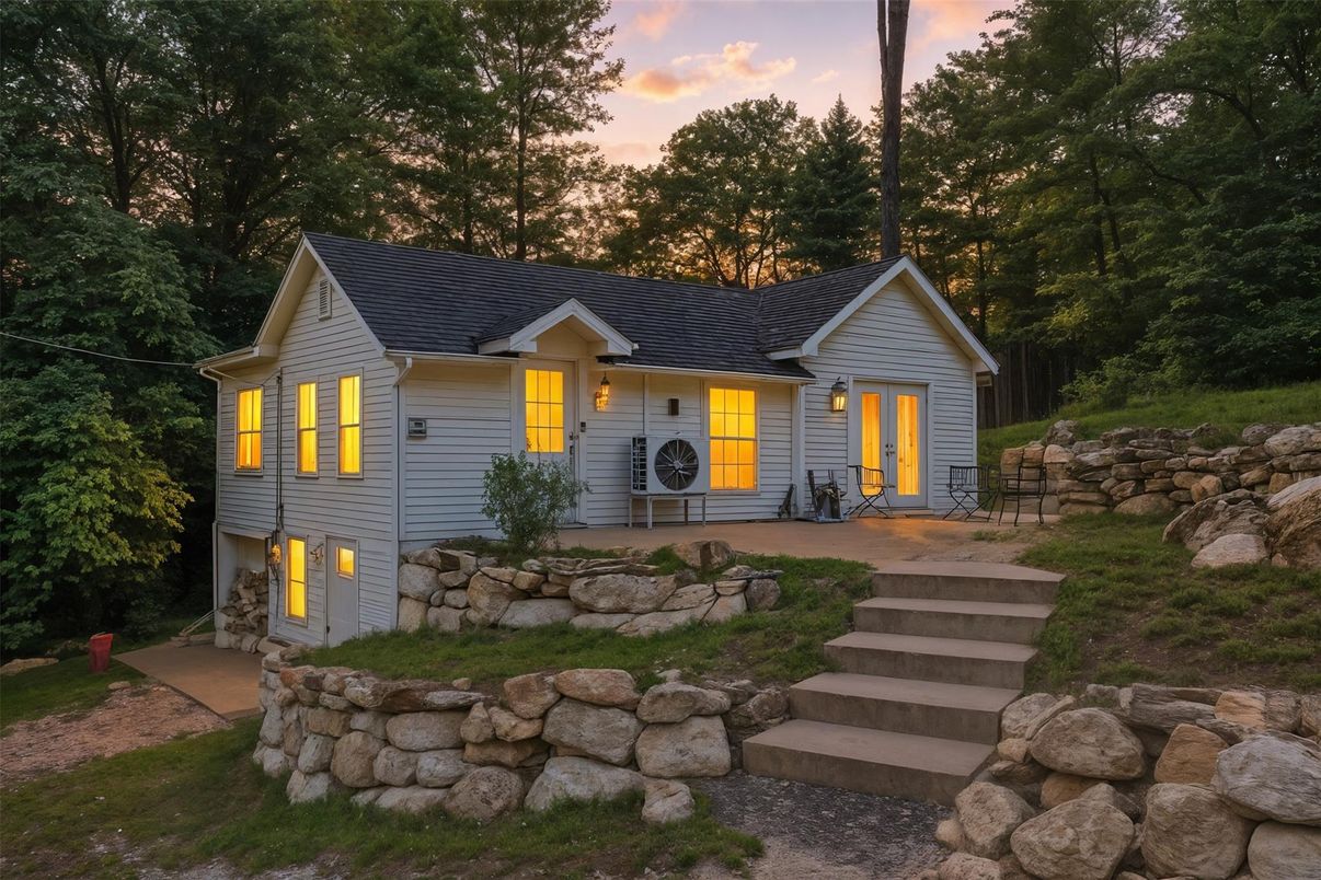 Backyard, Exterior, Facade, Farmhouse