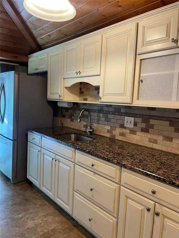 Interior, Kitchen, Wooden Ceilings